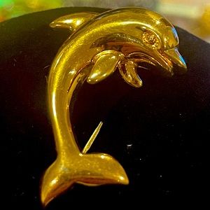 Vintage designer signed Napier Gold tone dolphin pin brooch whale fish jewelry